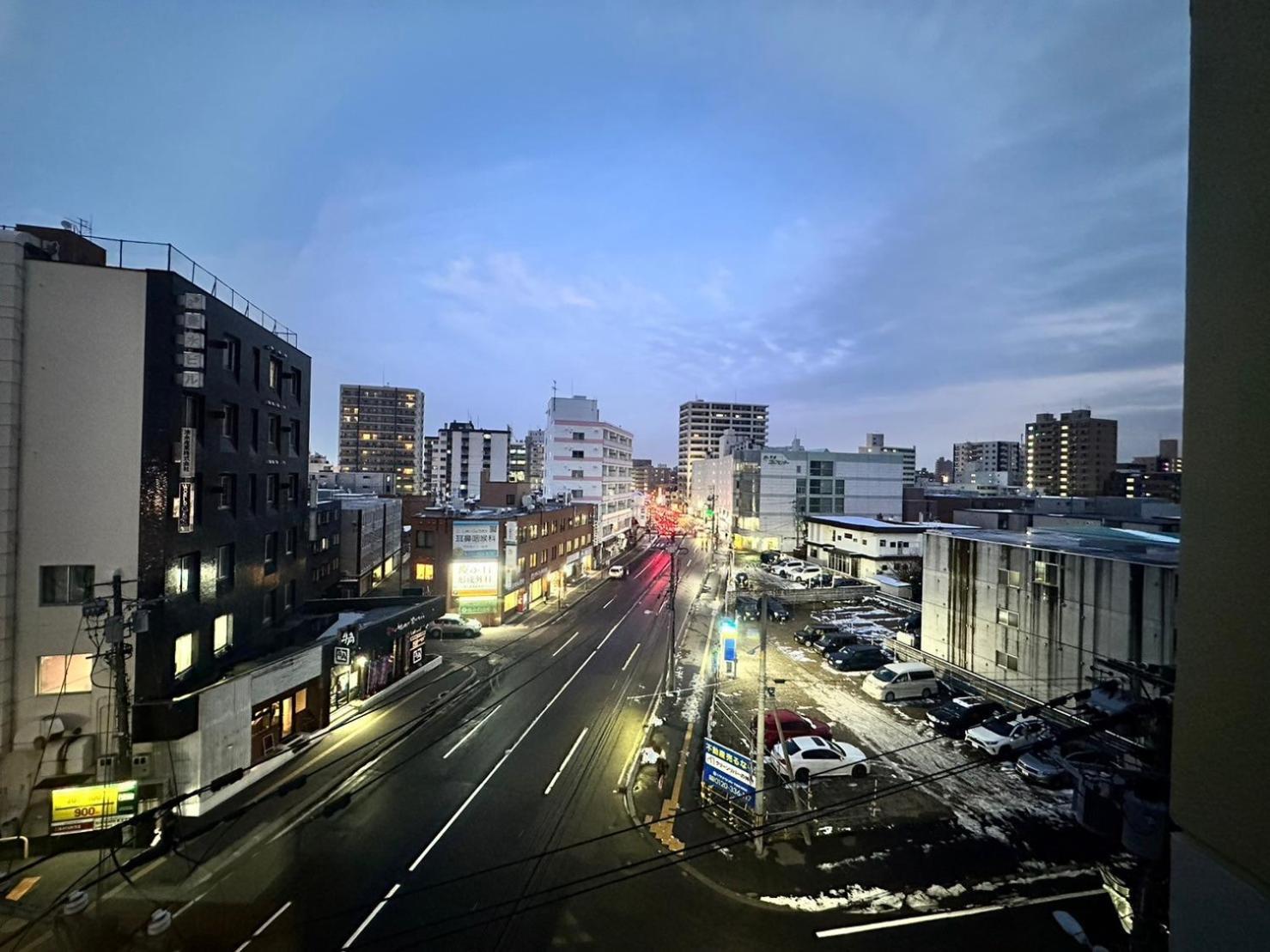 Apartamento Ams Hiragishi 11 Rm 502 平岸駅から3分 解放感あって明るいお部屋 家族やお友達と 札幌ドームや中心部まで1駅 Exterior foto